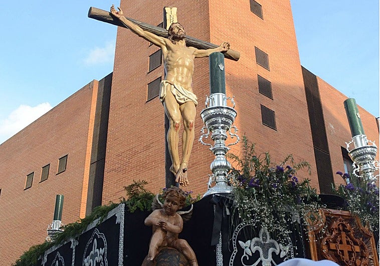 Irene Leitao renueva como hermana mayor de la hermandad de Vera Cruz